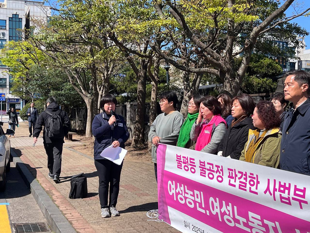 현진희 석방 3.jpg